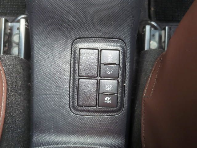 Toyota AQUA 2016-07 28607-10