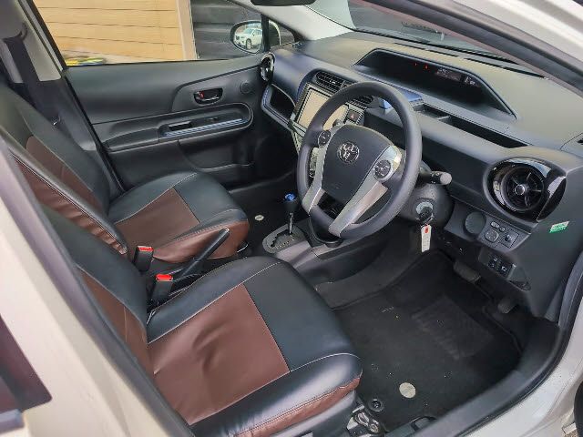 Toyota AQUA 2016-07 28607-9
