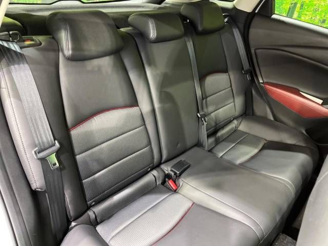 Mazda CX-3 2015-04 13676-9