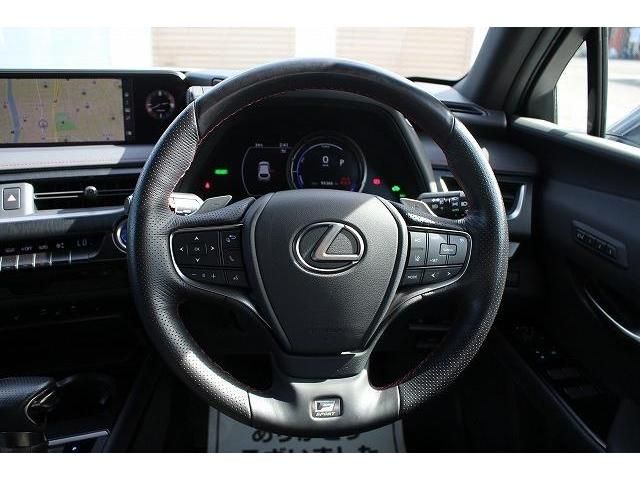 Lexus UX 2019-02 23208-16