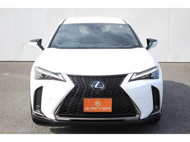 Lexus UX 2019-02 23208-7