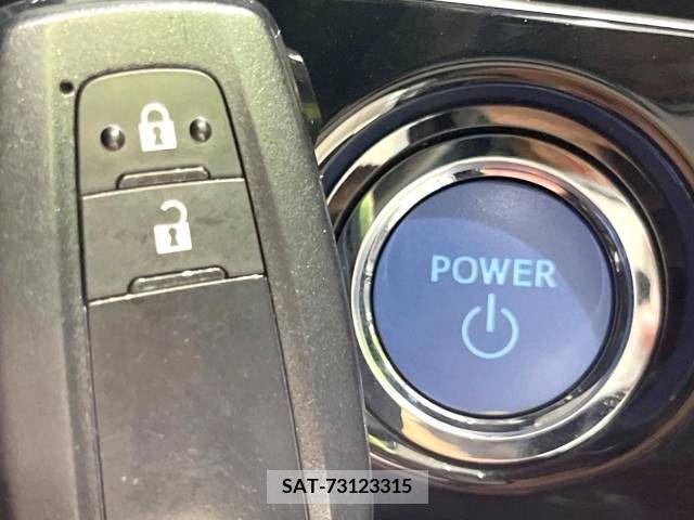 Toyota PRIUS 2021-10 366443-7