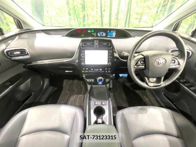 Toyota PRIUS 2021-10 366443-1