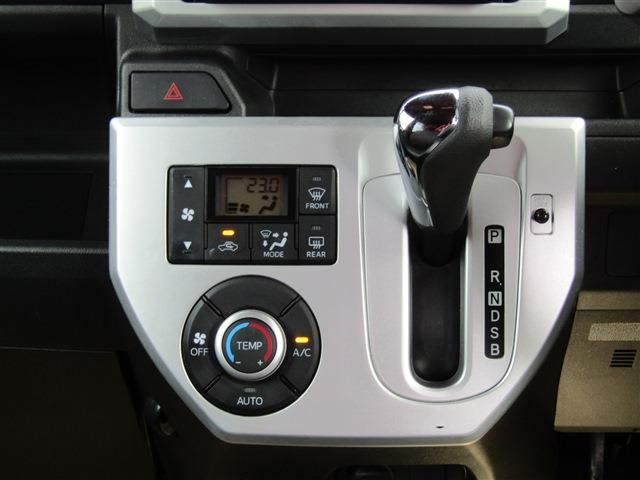 Daihatsu WAKE 2014-11 9360-11