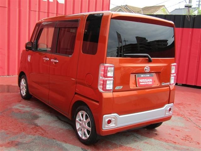Daihatsu WAKE 2014-11 9360-1