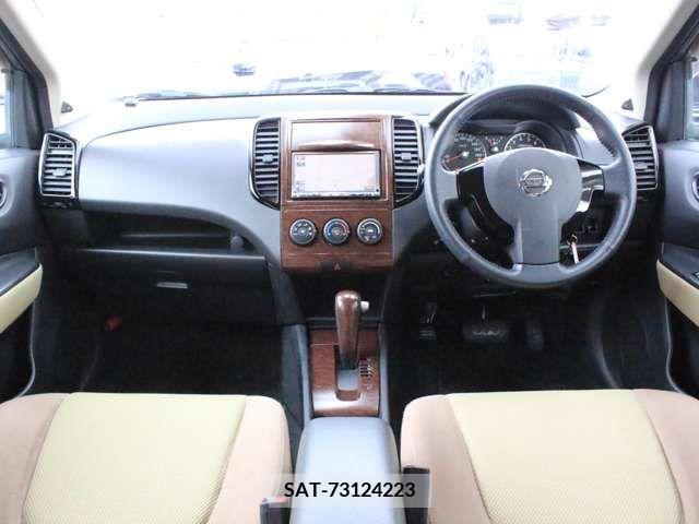 Nissan Wingroad 2011-03 240489-1