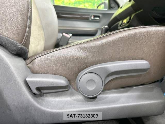 Suzuki SWIFT 2010-06 320898-4