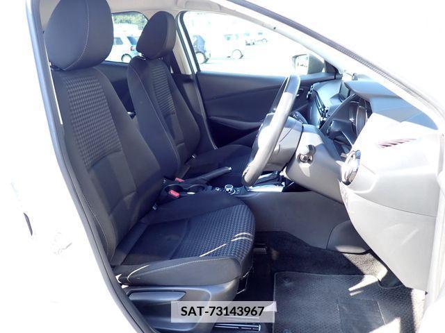 Mazda DEMIO 2018-05 359376-13