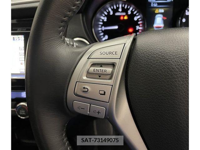 Nissan X-TRAIL HYBRID 2015-06 384661-12