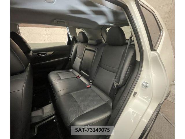 Nissan X-TRAIL HYBRID 2015-06 384661-6