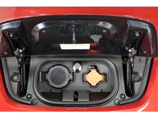 Nissan LEAF 2018-05 4236-13