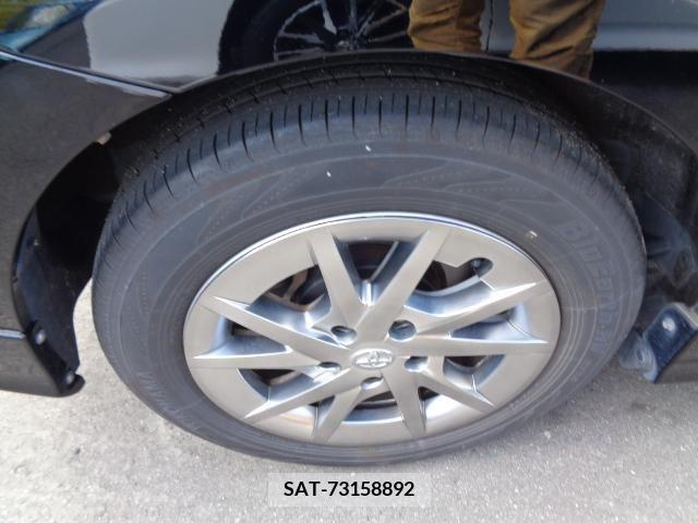 Toyota PRIUS ALPHA 2013-11 386997-28