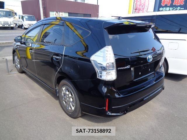 Toyota PRIUS ALPHA 2013-11 386997-5