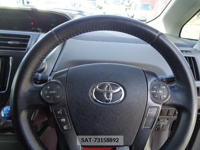Toyota PRIUS ALPHA 2013-11 386997-13
