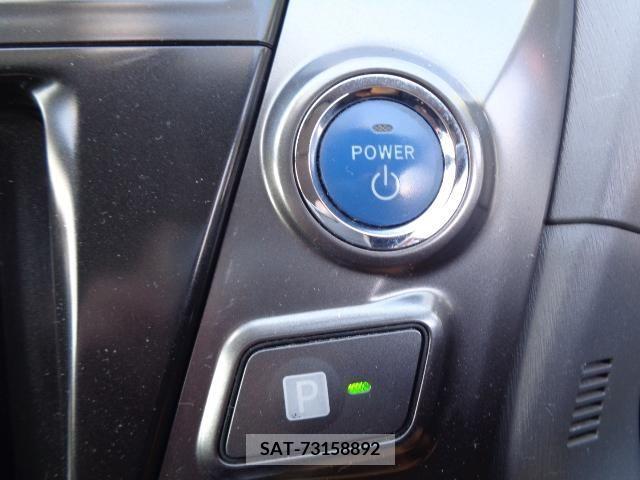 Toyota PRIUS ALPHA 2013-11 386997-16