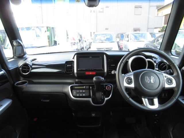 Honda N BOX CUSTOM 2015-07 185296-1