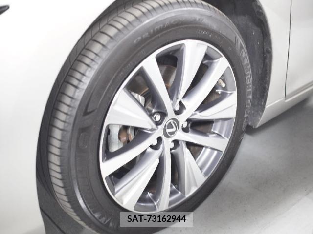 Lexus ES 2021-04 277453-19