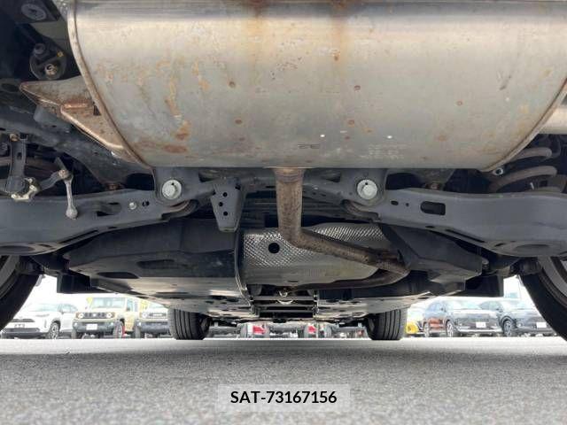 Toyota C-HR 2018-01 255419-10