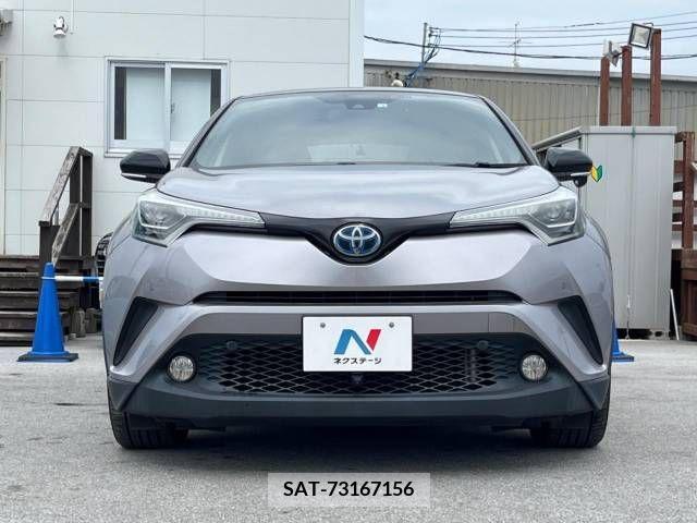 Toyota C-HR 2018-01 255419-17