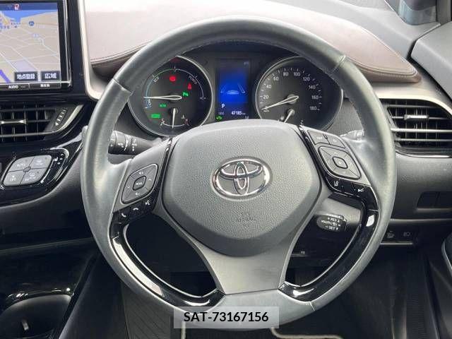 Toyota C-HR 2018-01 255419-14