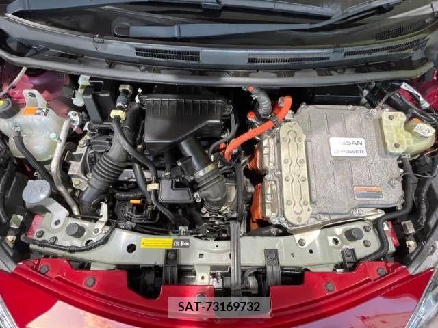 Nissan NOTE 2017-06 209796-18