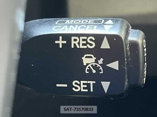 Toyota PRIUS 2013-08 282171-4