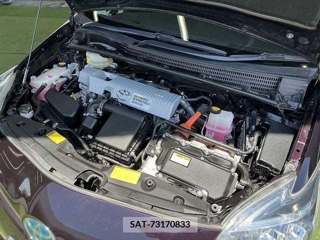Toyota PRIUS 2013-08 282171-18