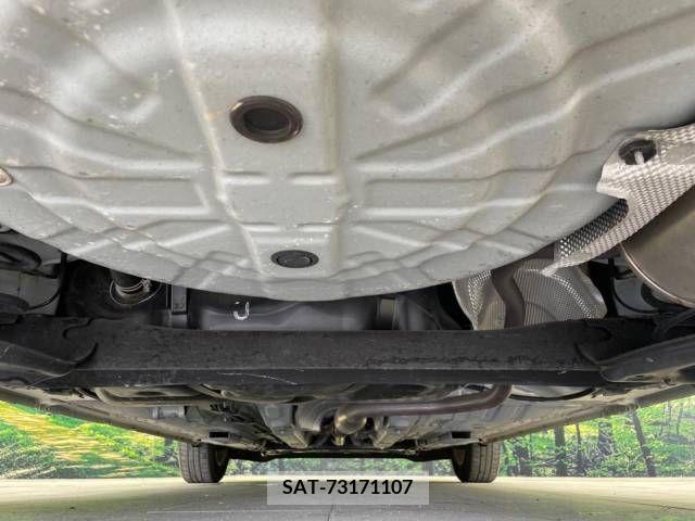 Nissan NOTE 2019-04 279853-19