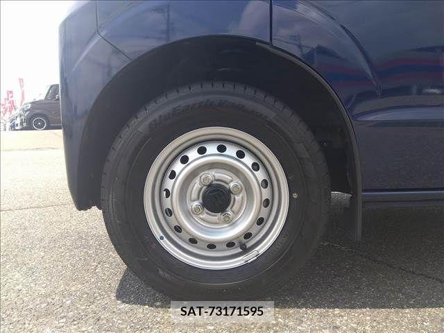 Suzuki EVERY 2023-11 359963-14