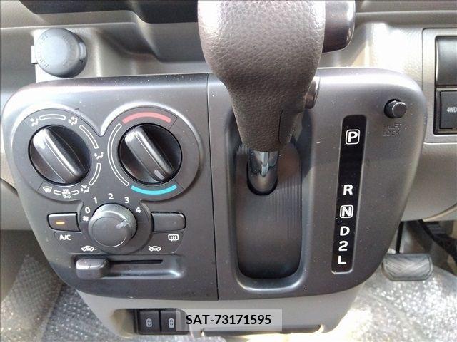 Suzuki EVERY 2023-11 359963-6