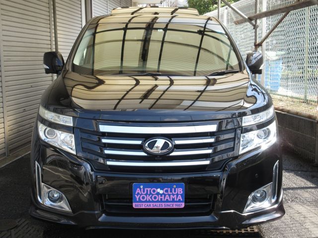 Nissan ELGRAND 2012-01 577-1
