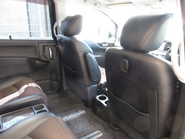 Nissan ELGRAND 2012-01 577-8