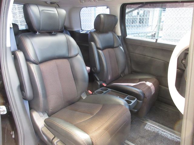 Nissan ELGRAND 2012-01 577-7