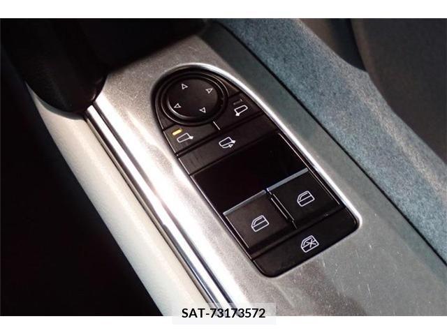 Mazda MX-30 2021-02 373234-21