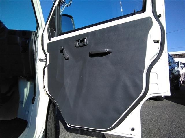 Daihatsu HIJET CARGO 2015-08 189773-17