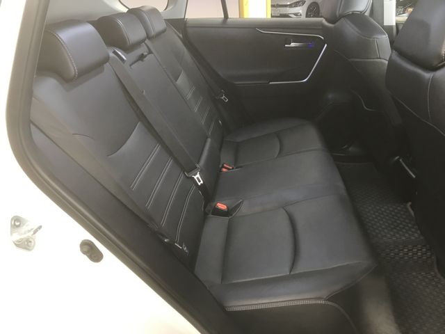 Toyota RAV4 2020-05 188301-7