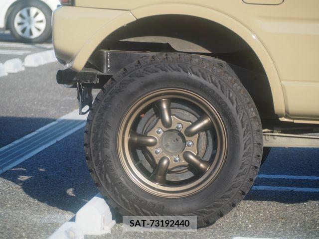 Suzuki JIMNY 1999-01 200980-6