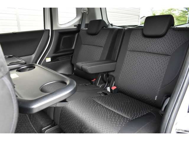 Mitsubishi DELICA D2 2017-10 16727-13