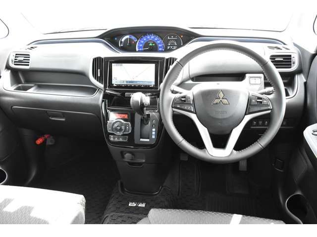Mitsubishi DELICA D2 2017-10 16727-3