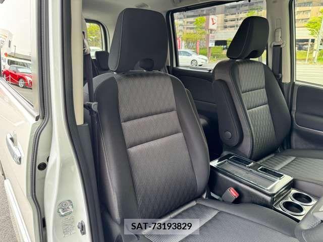 Nissan SERENA 2020-07 284102-8