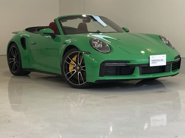 Porsche 911 2022-05 27924-0