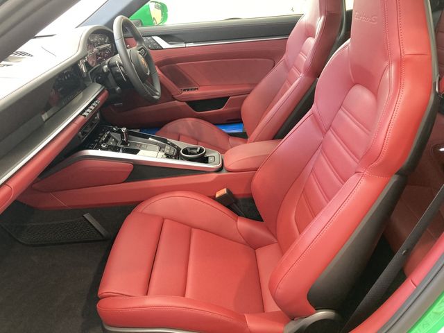 Porsche 911 2022-05 27924-8