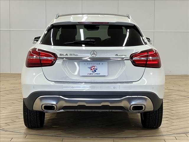 Mercedes Benz GLA-CLASS 2017-12 15838-14