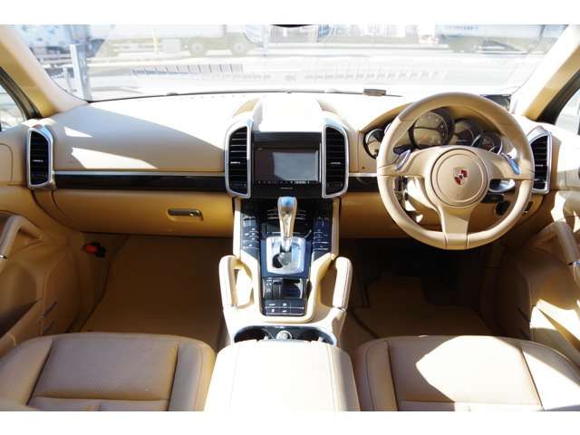 Porsche CAYENNE 2011-07 2506-4