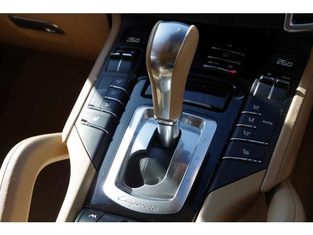 Porsche CAYENNE 2011-07 2506-13