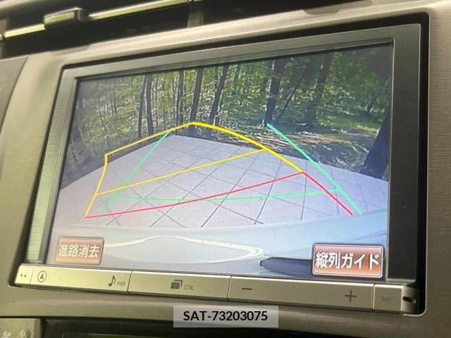 Toyota PRIUS 2014-02 239832-3