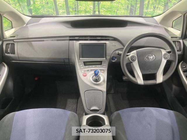 Toyota PRIUS 2014-02 239832-1