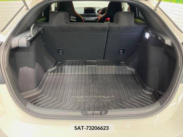 Honda CIVIC 2023-01 389991-10