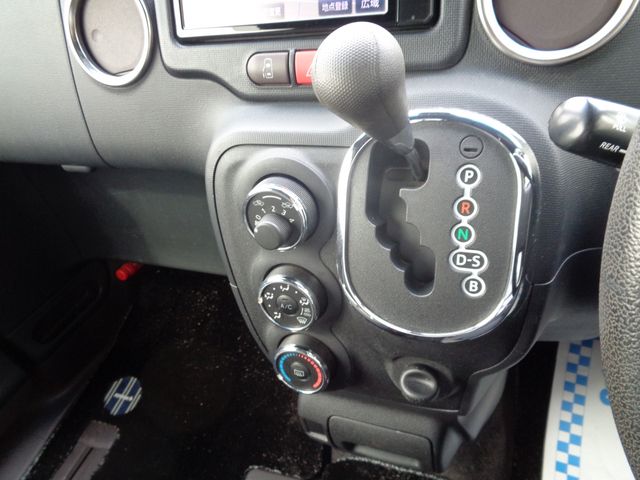 Toyota SPADE 2016-12 7898-14