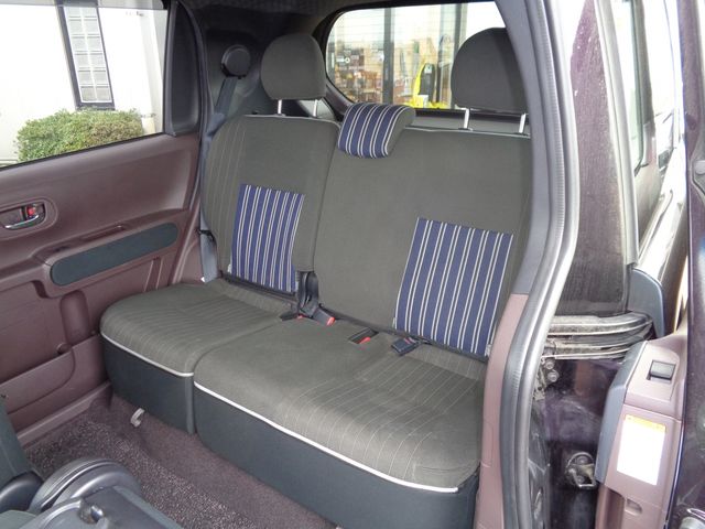 Toyota SPADE 2016-12 7898-10